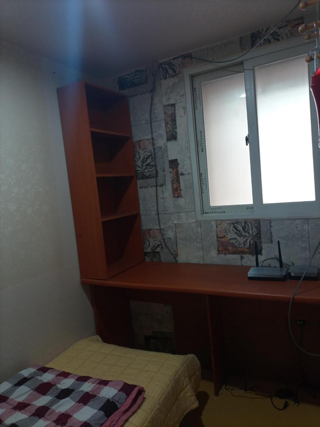 Mokhwatel Hostel Busan Bagian luar foto