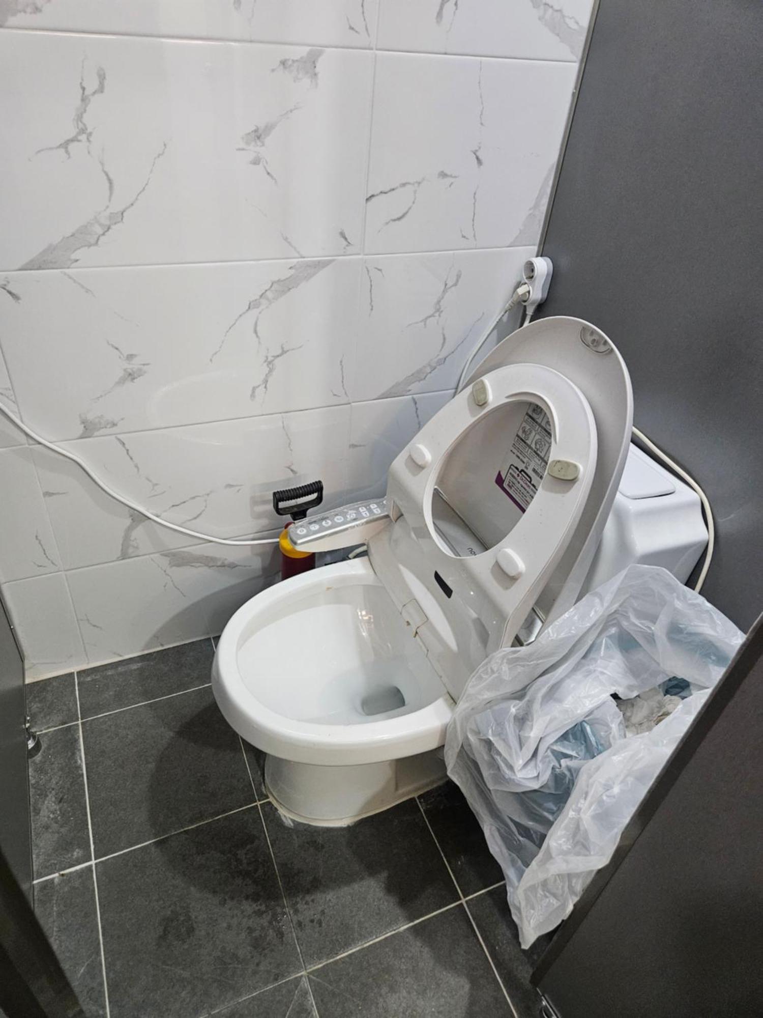 Mokhwatel Hostel Busan Bagian luar foto